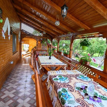 Hotel Sub Creasta Cocosului Breb Exterior foto